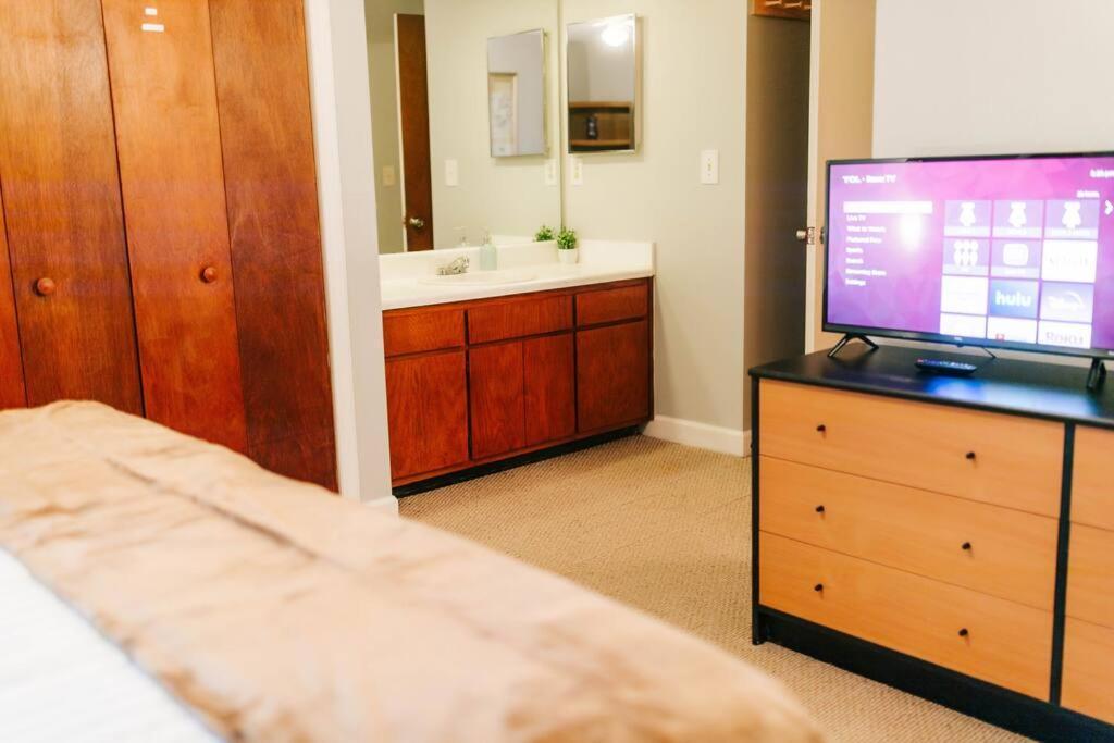 Cozy 3-Bed Athens Getaway, Right Near Uga! Leilighet Eksteriør bilde