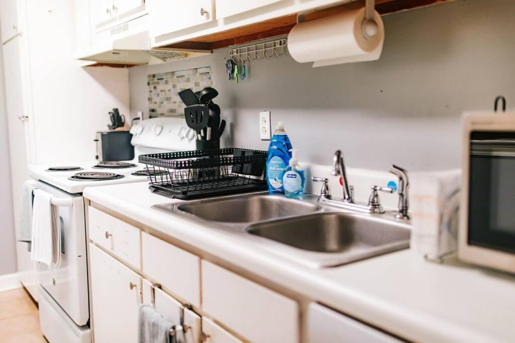 Cozy 3-Bed Athens Getaway, Right Near Uga! Leilighet Eksteriør bilde