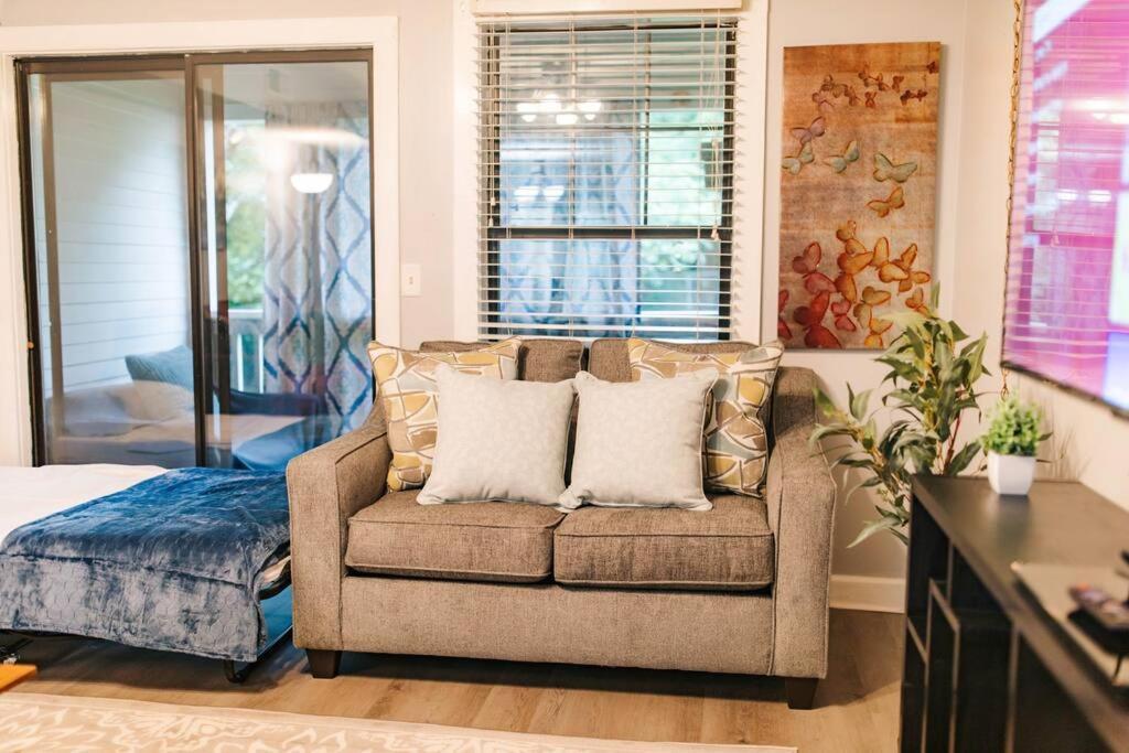 Cozy 3-Bed Athens Getaway, Right Near Uga! Leilighet Eksteriør bilde