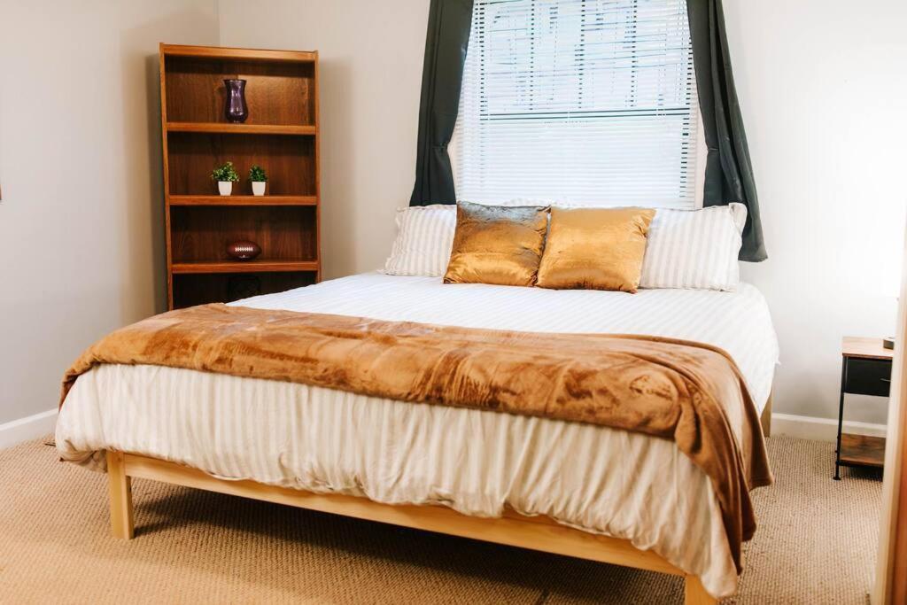 Cozy 3-Bed Athens Getaway, Right Near Uga! Leilighet Eksteriør bilde